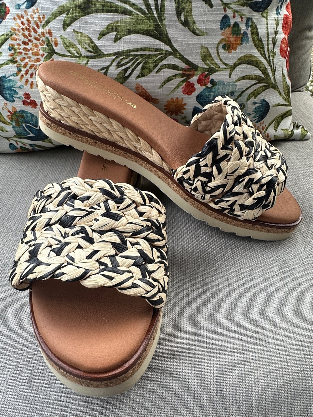 Andre Assous New Women's Sandals, Size 7